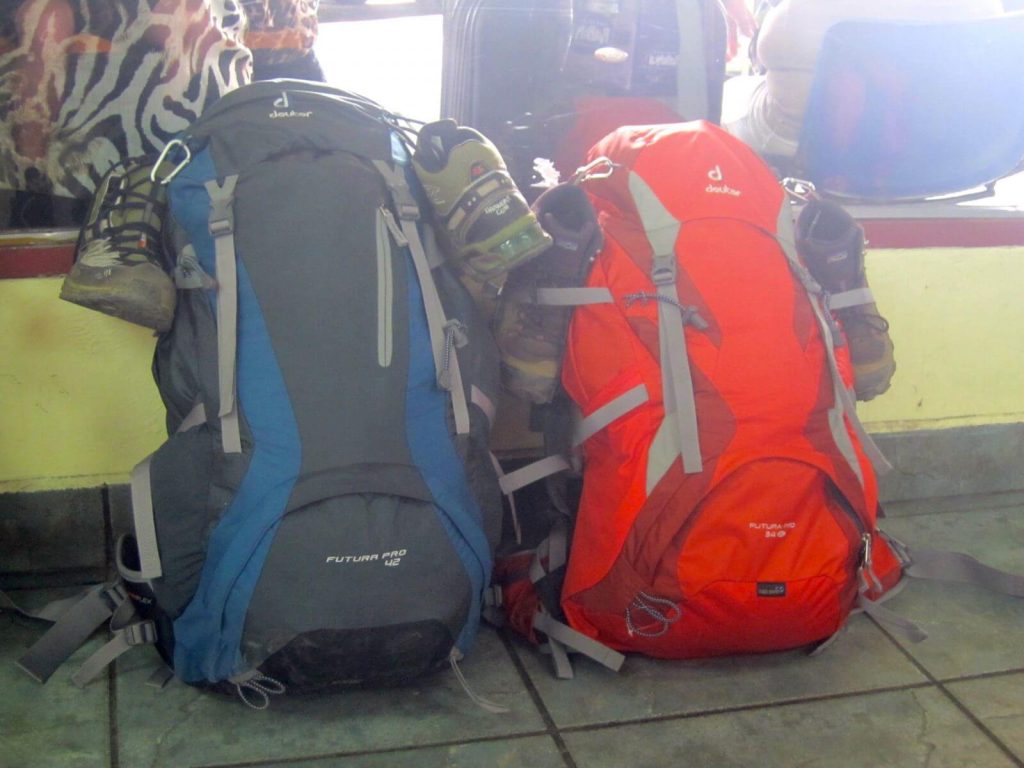 Due zaini pronti al viaggio