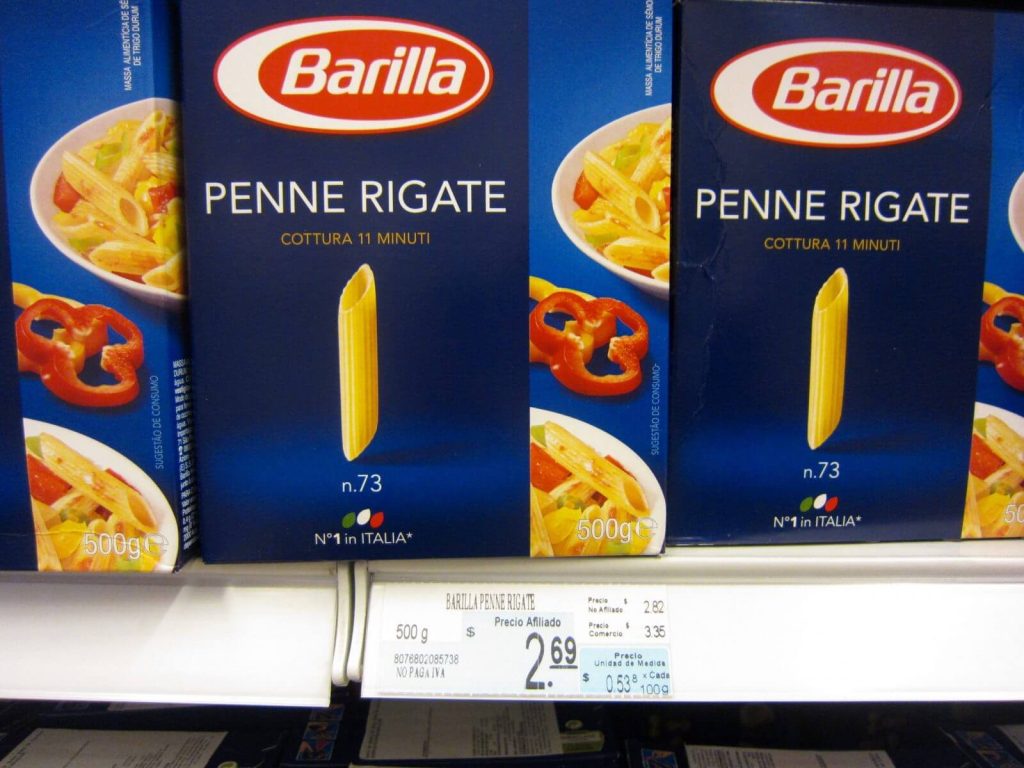 500 gr. di pasta Barilla, al supermercato costano 2,69$ USD