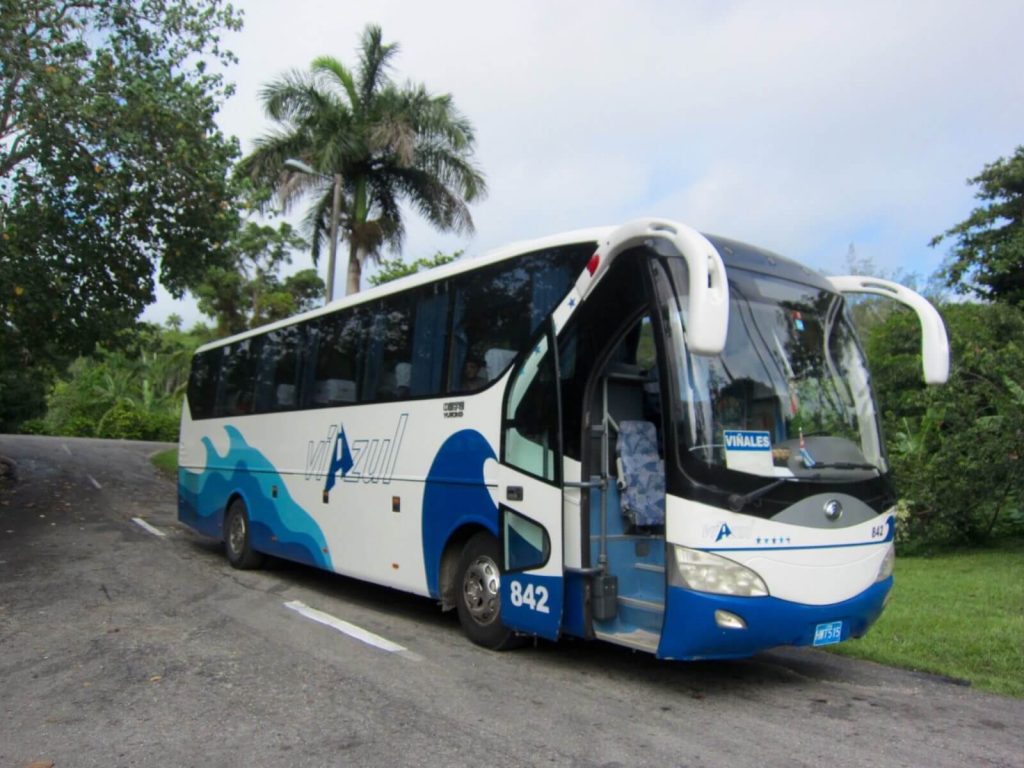 Bus da Havana a Vinales