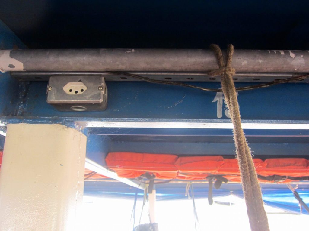 Prese elettriche a bordo
