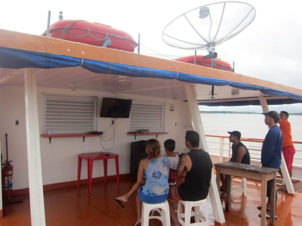 Sala TV e Bar