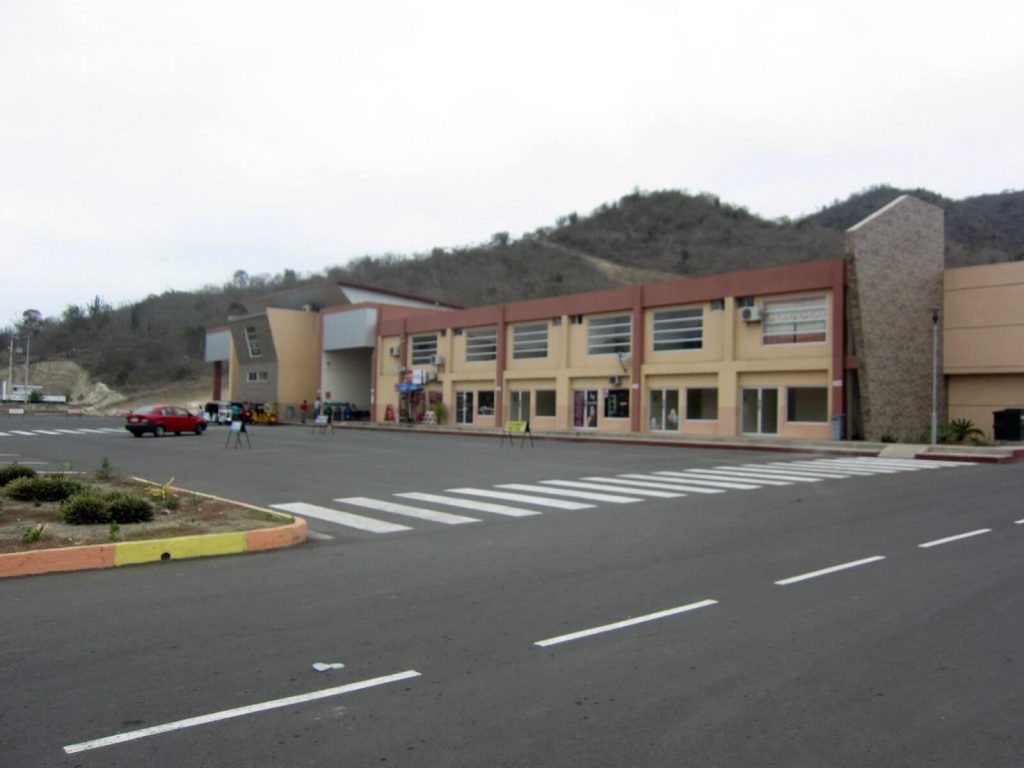 Terminal bus di Puerto Lopez