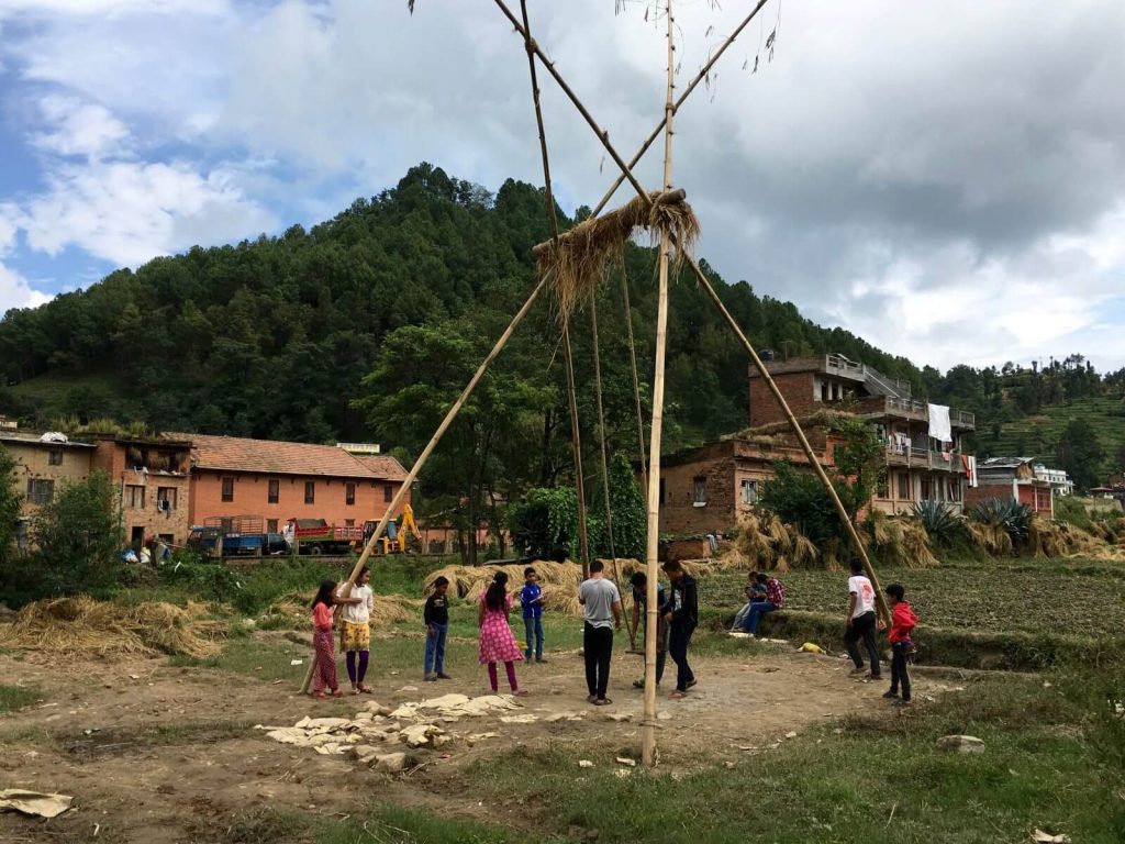 Altalena in bamboo, tipica nepalese