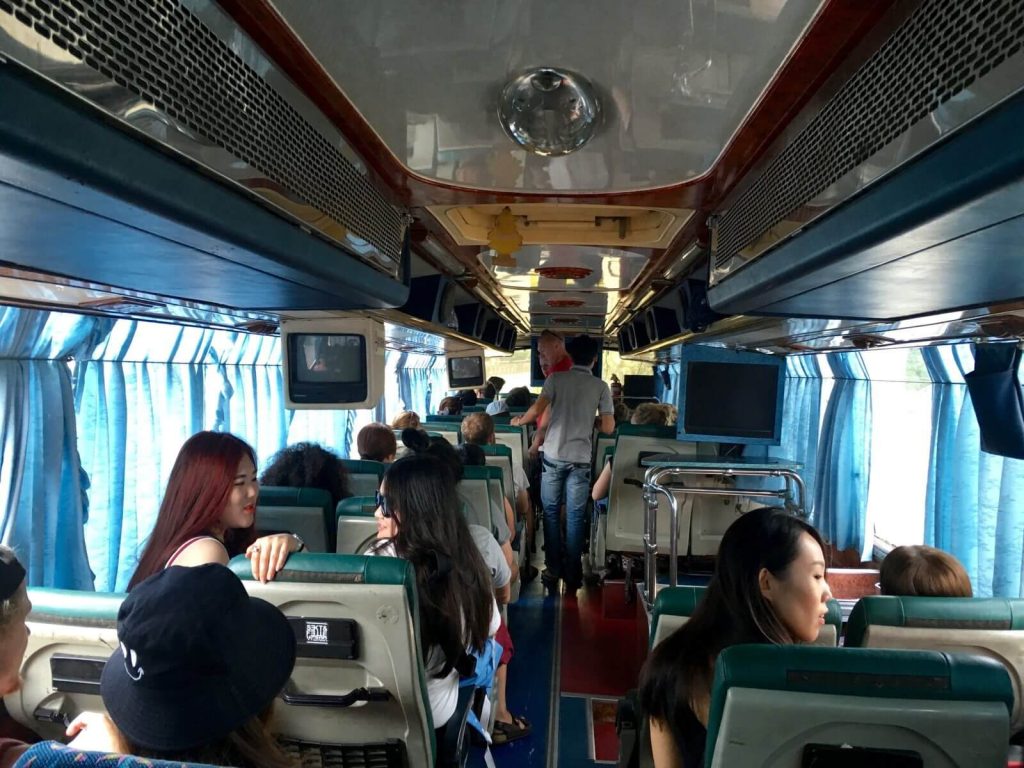 Bus, Vientiane-Vang Vieng