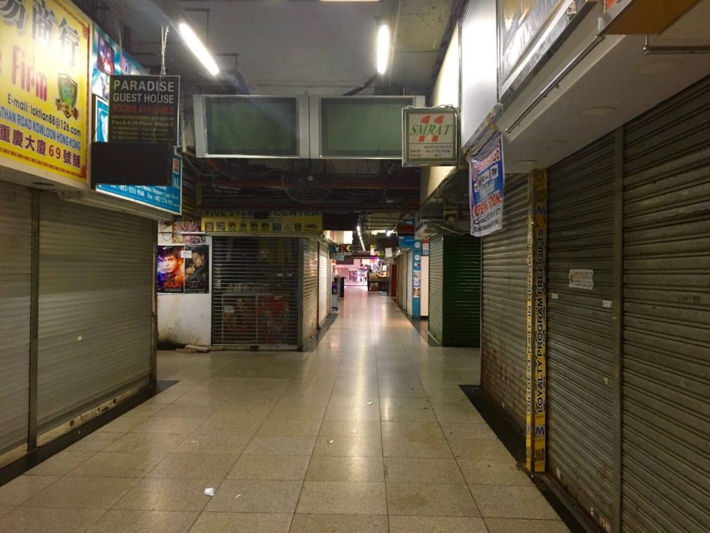 Chungking Mansions alle 6:00 del mattino