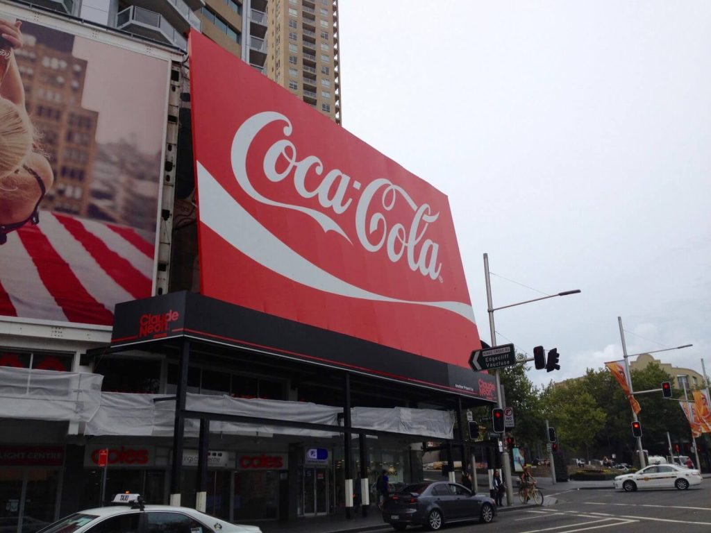 Famosa insegna della Coca Cola di King Cross