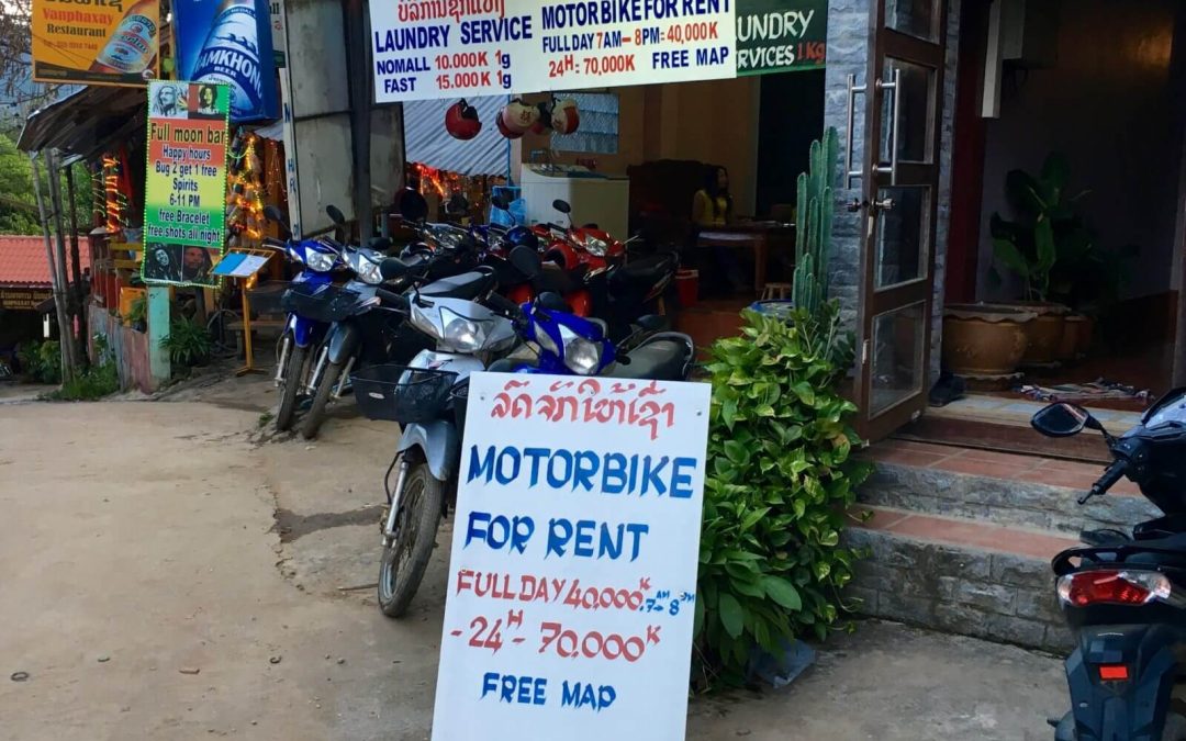 Come noleggiare uno scooter in Laos