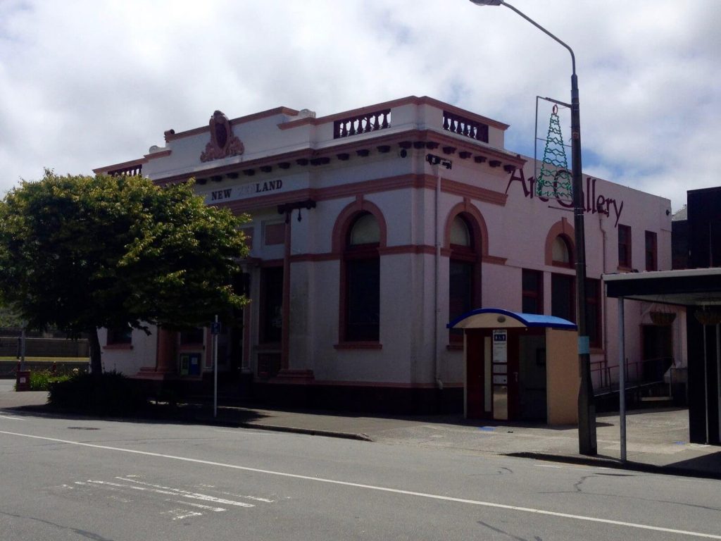 Ex Bank of New Zealand ora sede di una galleria d'arte