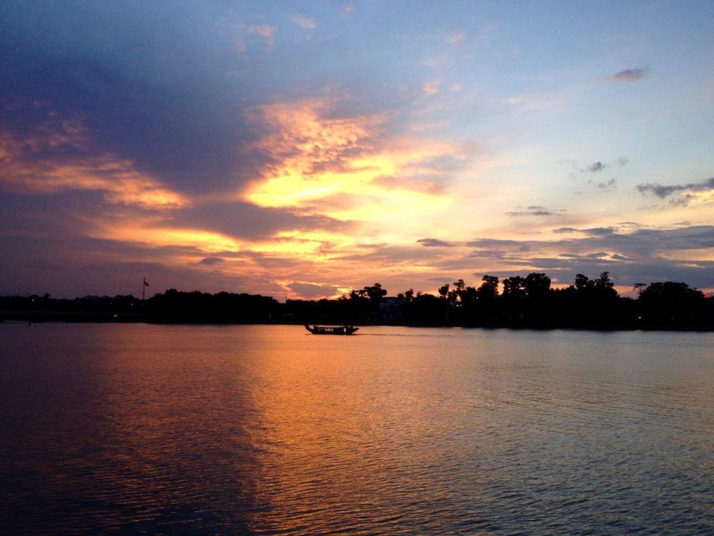 Fiume dei Profumi, Huè, Vietnam