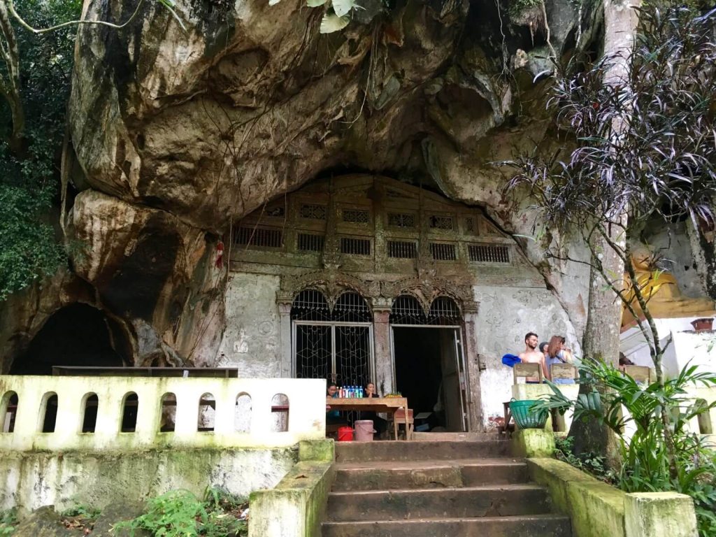 Grotta superiore di Pak Ou