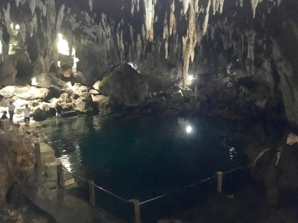 Hinagdanan Cave