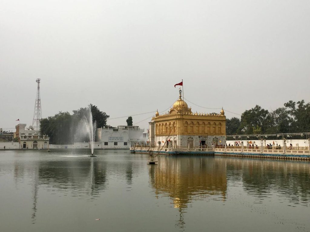 Il Sri Durgiana Temple viene anche chiamato: "piccolo Golden Temple"