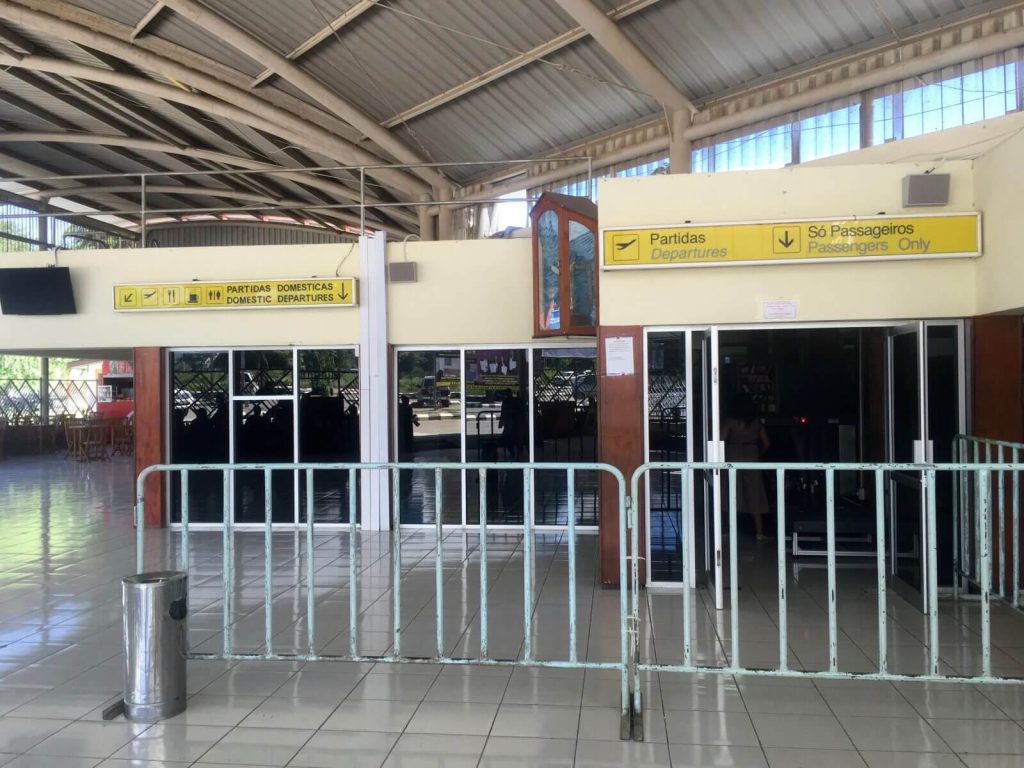 Ingresso aeroporto di Dili