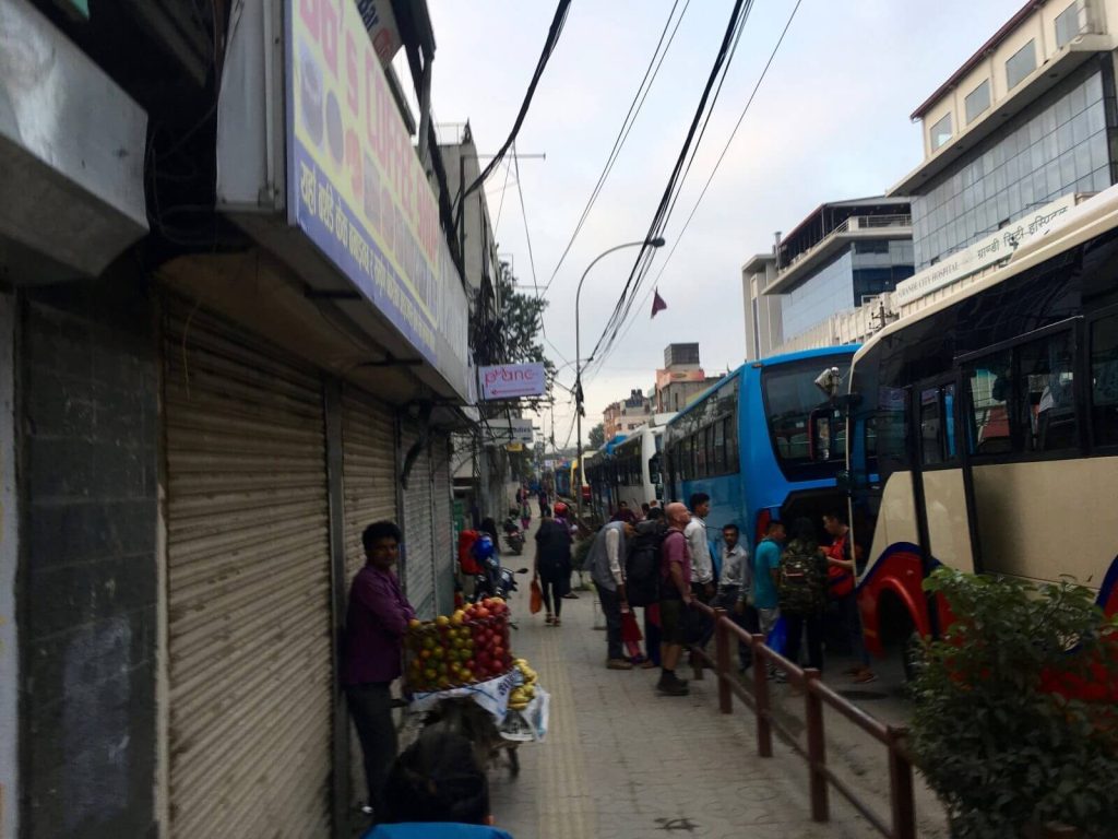 Kanti Path, terminal bus di Kathmandu