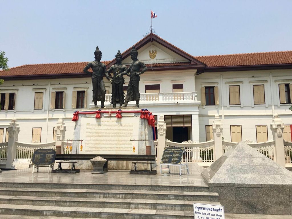 Monumento dei Tre Re