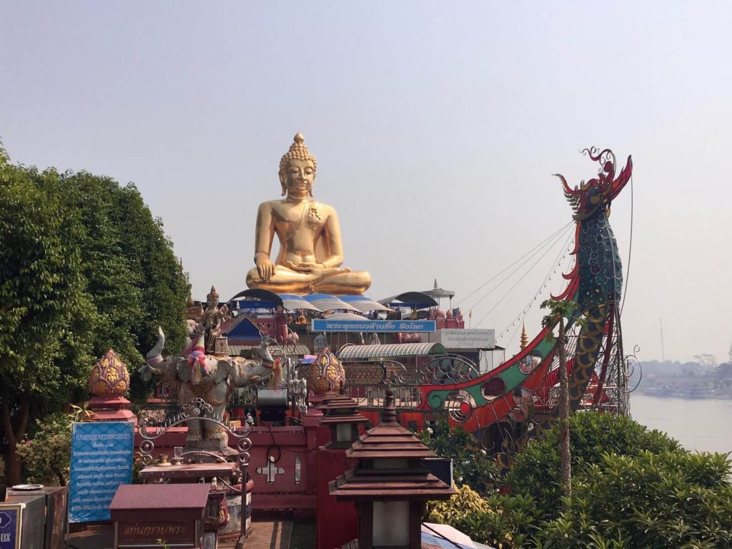 Phra Chiang Saen Si Phaendin