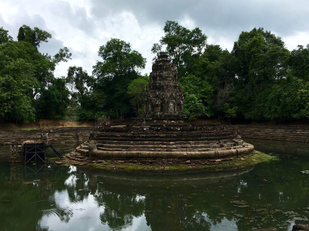 Preah Neak Poan