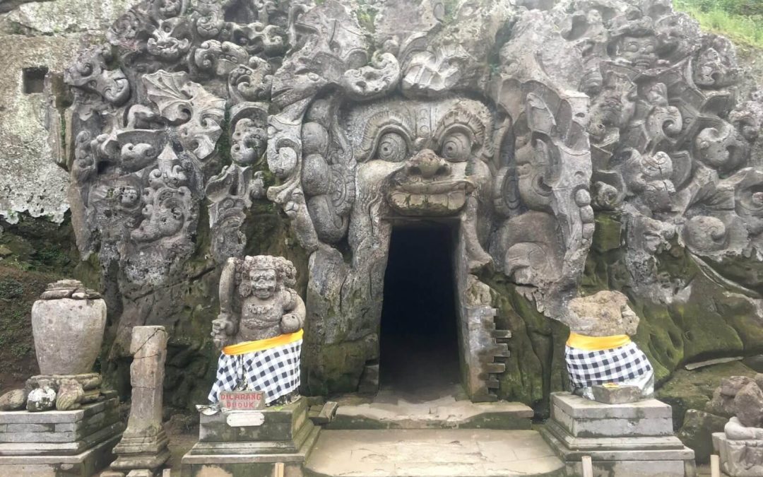 Escursione a Goa Gajah, Kherta Gosa Pavillon, Pura Goa Lawah e Blue Lagoon, Bali, Indonesia