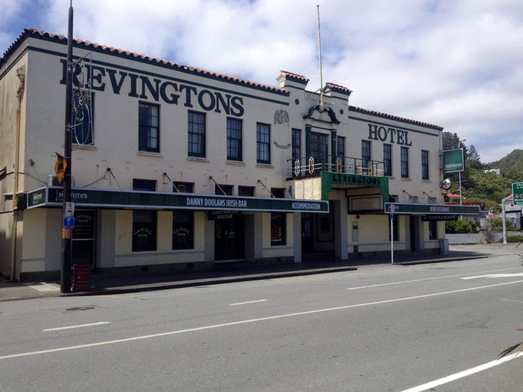 Revingtons Hotel