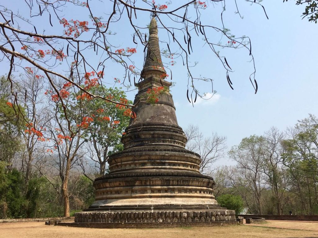 Stupa, Wat U Mong