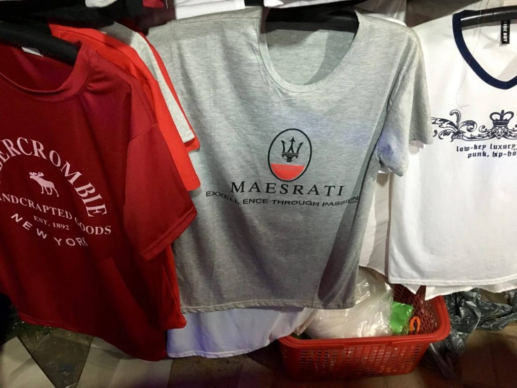 T-Shirt Fake