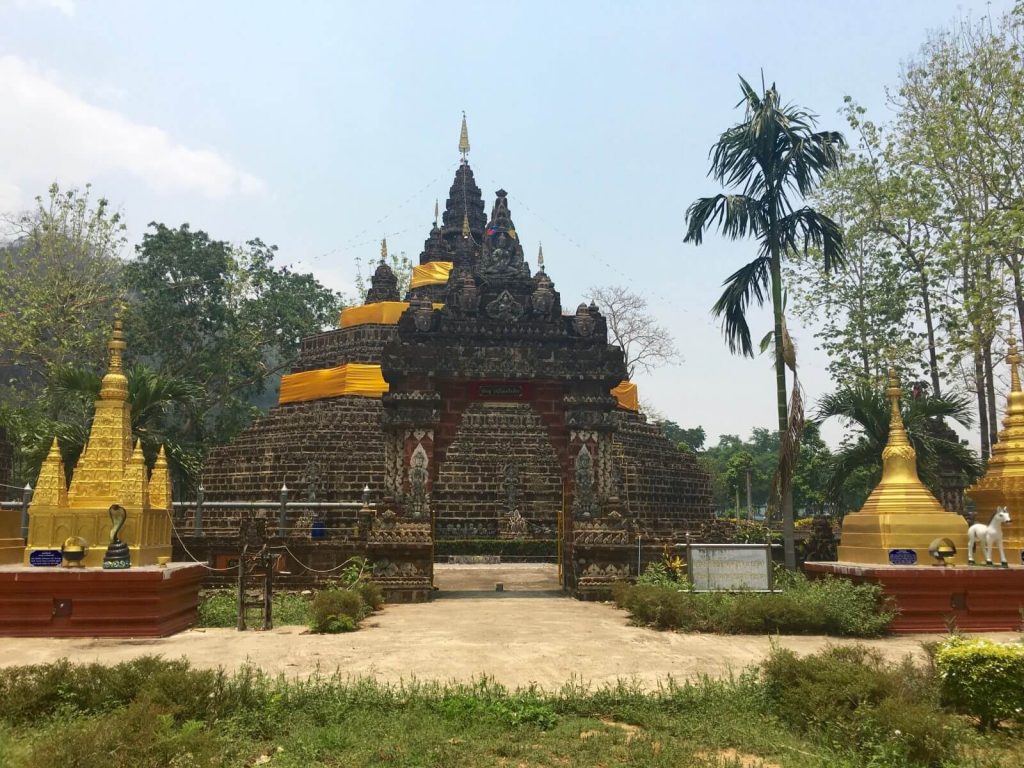Tempio di Tham Pum-Tham Pla