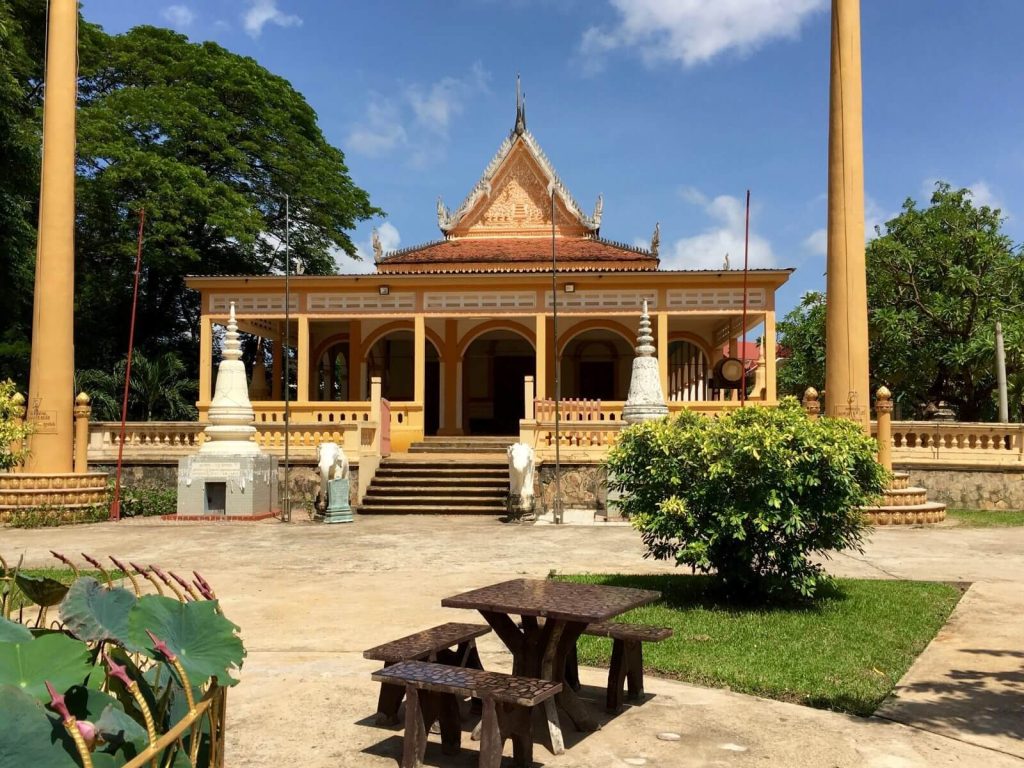 Wat Dam Nak