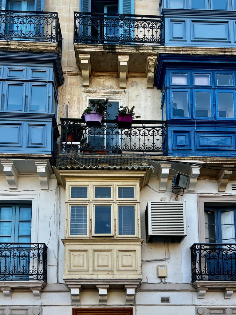 Balconi tipici di Malta