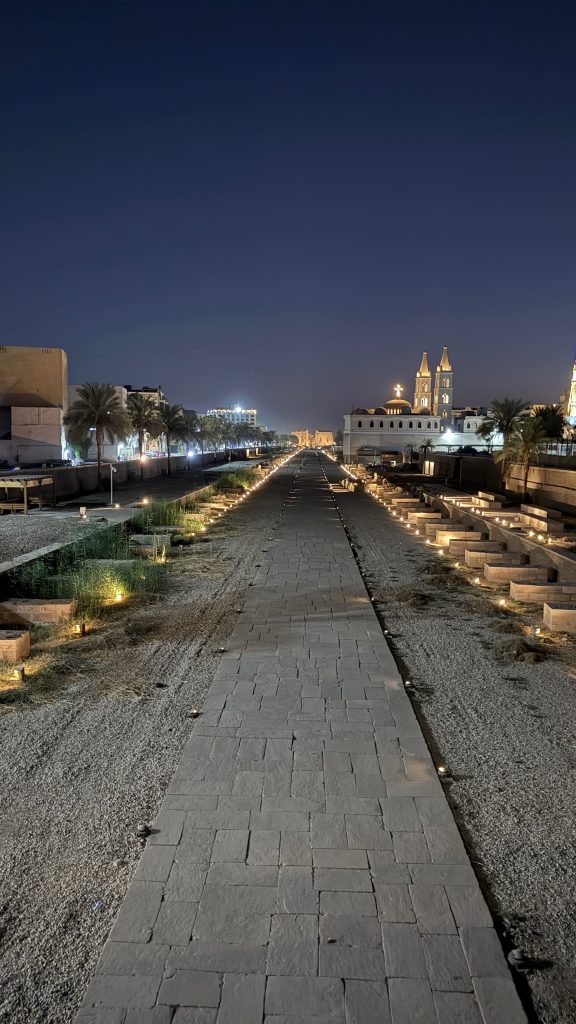 Via delle Sfingi, Luxor Via delle Sfingi, Luxor