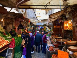 Suq di frutta e verdura Suq di frutta e verdura